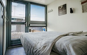 2 bedrooms, free WiFi