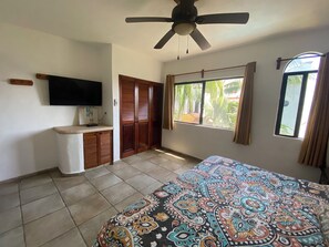 2 bedrooms, iron/ironing board, WiFi, bed sheets - Hermoso Condominio 1 Cuadra de la 5ta Av y 2 Cuadras de Playa Mamitas (Playa del Carmen)