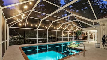 室外游泳池,恒温泳池