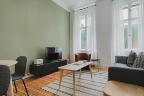 TV, stereo