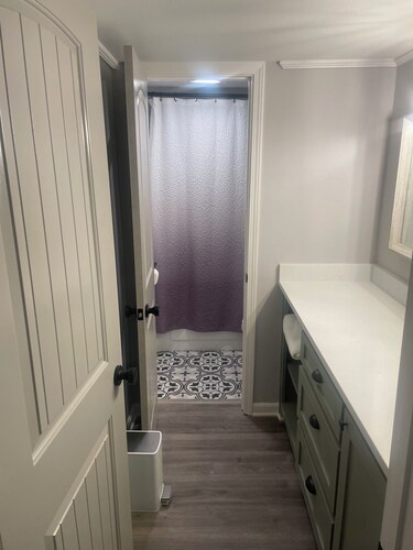 1-bedroom COZY condo in charming Baton Rouge with WiFi, AC
9 miles from LSU 