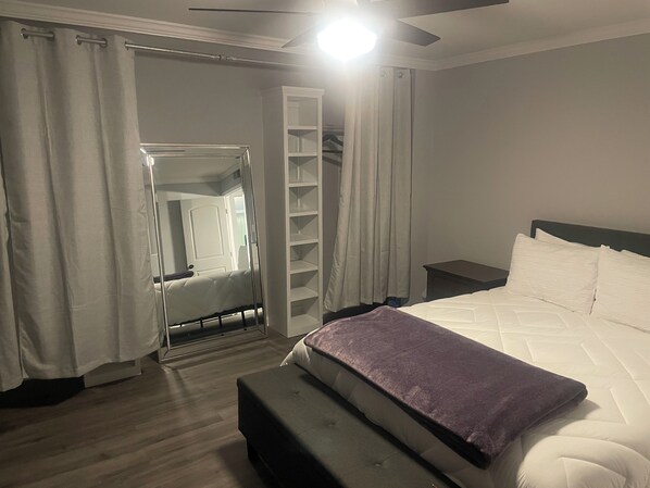 1 chambre, fer et planche à repasser, Wi-Fi, draps fournis