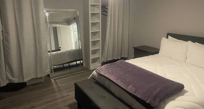 1-bedroom COZY condo in charming Baton Rouge with WiFi, AC
9 miles from LSU