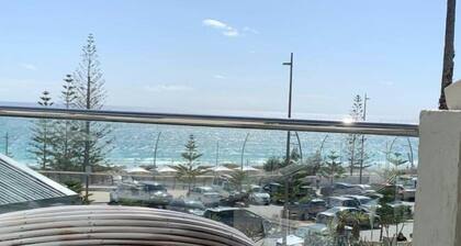 Scarborough Beach Front Resort - Shell Thirteen