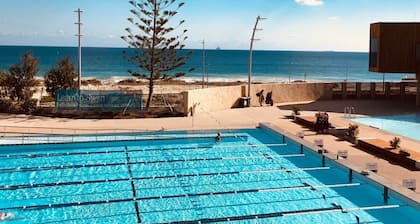 Scarborough Beach Front Resort - Shell Thirteen