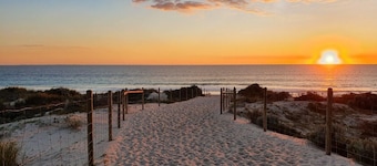 Sandcastles at the Beach – Outstanding Location!