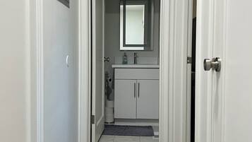 Towels, soap, shampoo, toilet paper