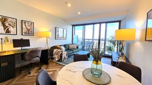 TV, offices - Gorgeous 1 bed Exec South Yarra with workspace (South Yarra)