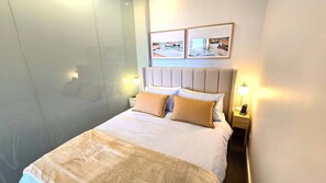 1 bedroom, desk, iron/ironing board, WiFi