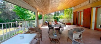Villa 'Vittorio op 4 km van de zee' met privézwembad, Wi-Fi en airconditioning