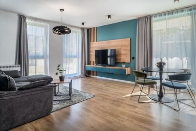 Paradise 2bdrm Luxury Apartment