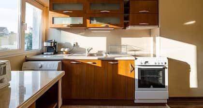 Primorski 2bdrm Central Apartment