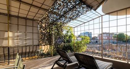 Roman Thermae 2bdrm Sunny Apartment