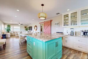 Interior - Unique Home with Private Pool, Pet Friendly (Port Aransas)