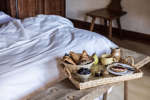 9 chambres, fer et planche à repasser, Wi-Fi gratuit, draps fournis