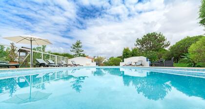Maison de vacances 'Canto Do Sol - Selão Da Eira' avec vue sur la mer, piscine partagée et Wi-Fi
