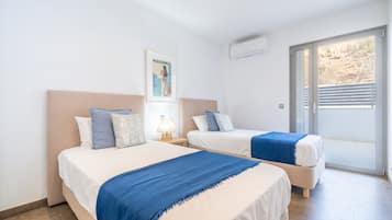 3 slaapkamers, een strijkplank/strijkijzer, gratis wifi, beddengoed