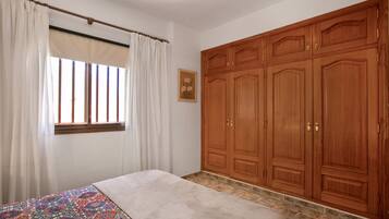 3 slaapkamers, gratis wifi, beddengoed