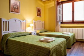 5 chambres, fer et planche à repasser, Wi-Fi gratuit, draps fournis
