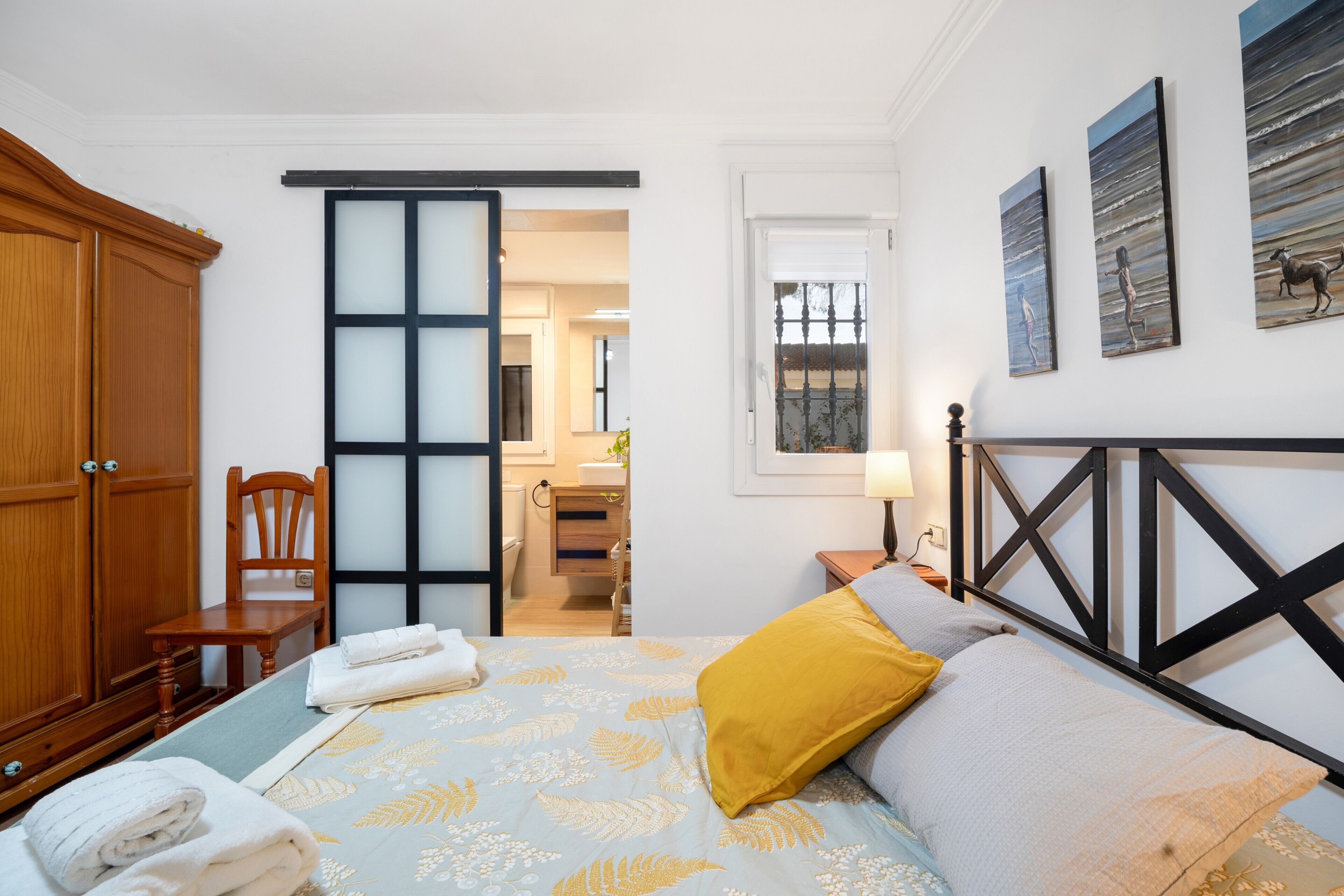 3 quartos, ferros/tábuas de passar roupa, Wi-Fi de cortesia