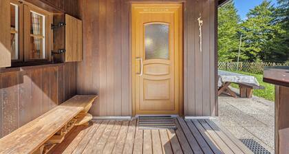 Chalet 'Laura' with Private Terrace and Private Garden