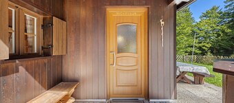 Chalet 'Laura' with Private Terrace and Private Garden