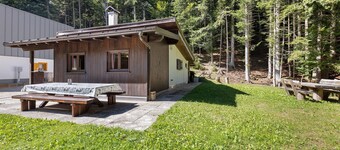 Chalet 'Laura' with Private Terrace and Private Garden