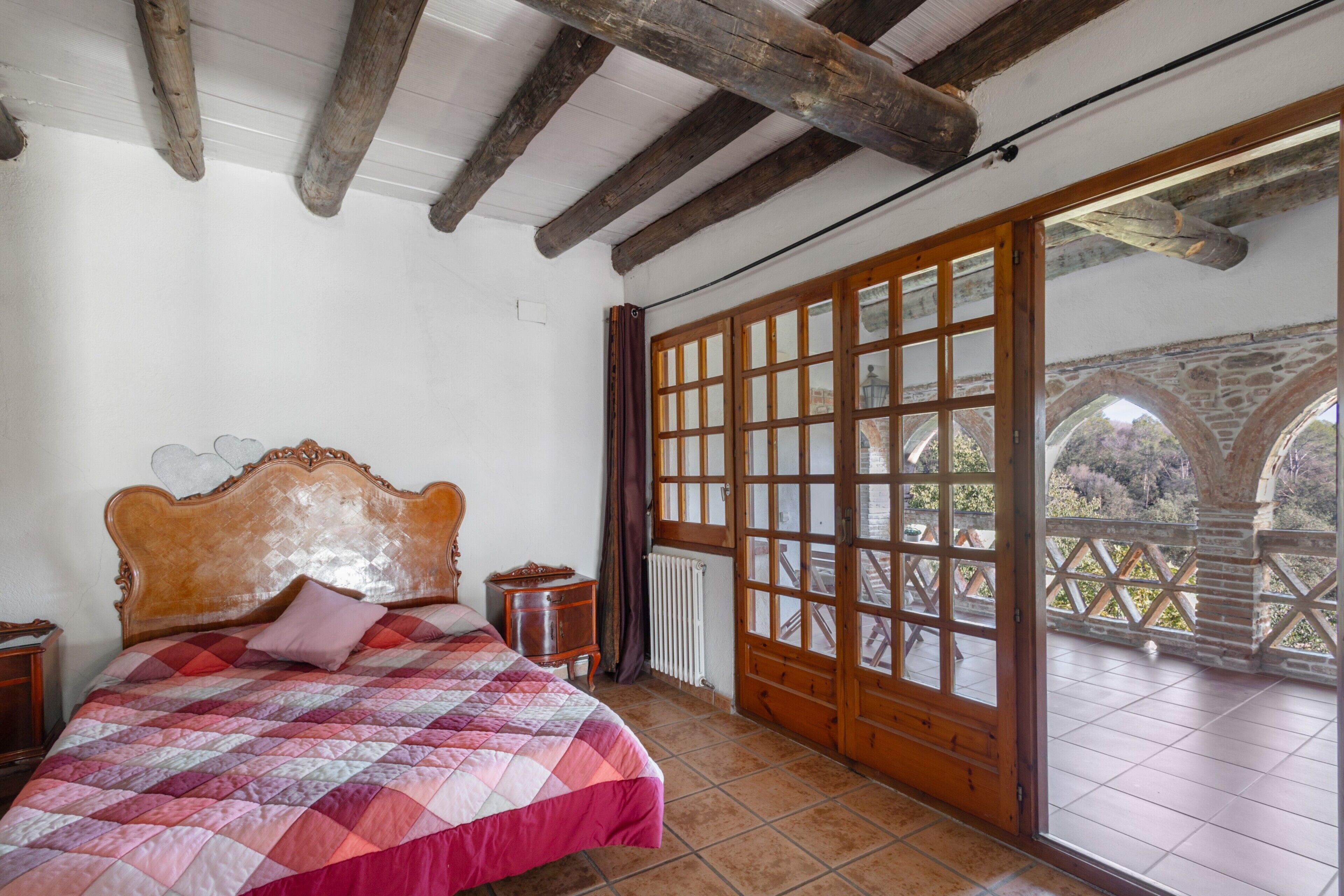 7 bedrooms, free WiFi, bed sheets