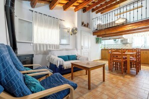 Télévision, cheminée