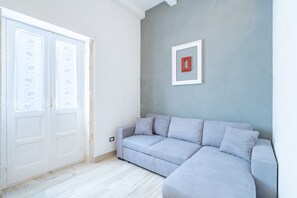 TV - Apartment 'La Rocca Del Gargallo In Ortigia' with Private Terrace, Wi-Fi and Air Conditioning (Siracusa)