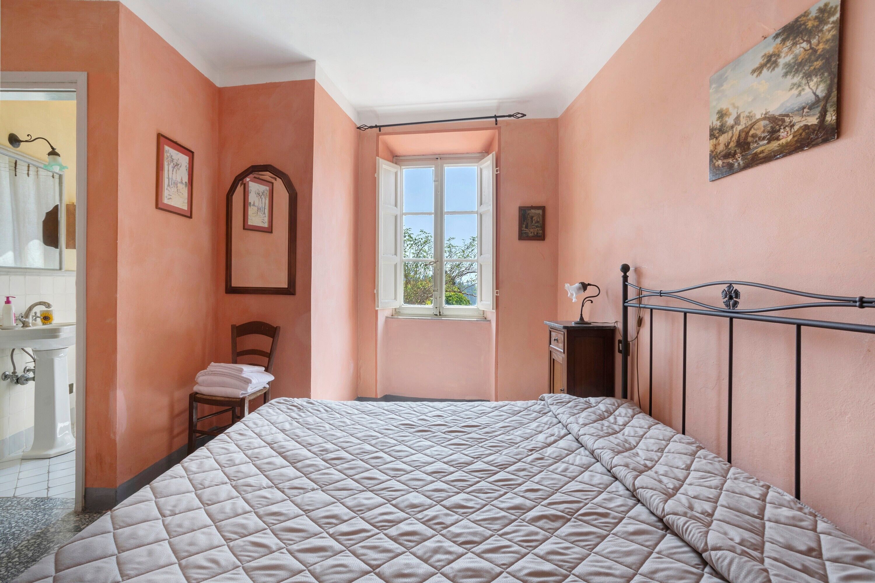 1 habitación y ropa de cama 