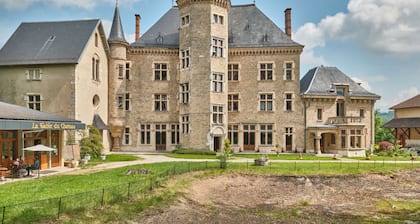 Appartement 'Chambre 3 - La Suite Bleue' avec terrasse et jardin partagés