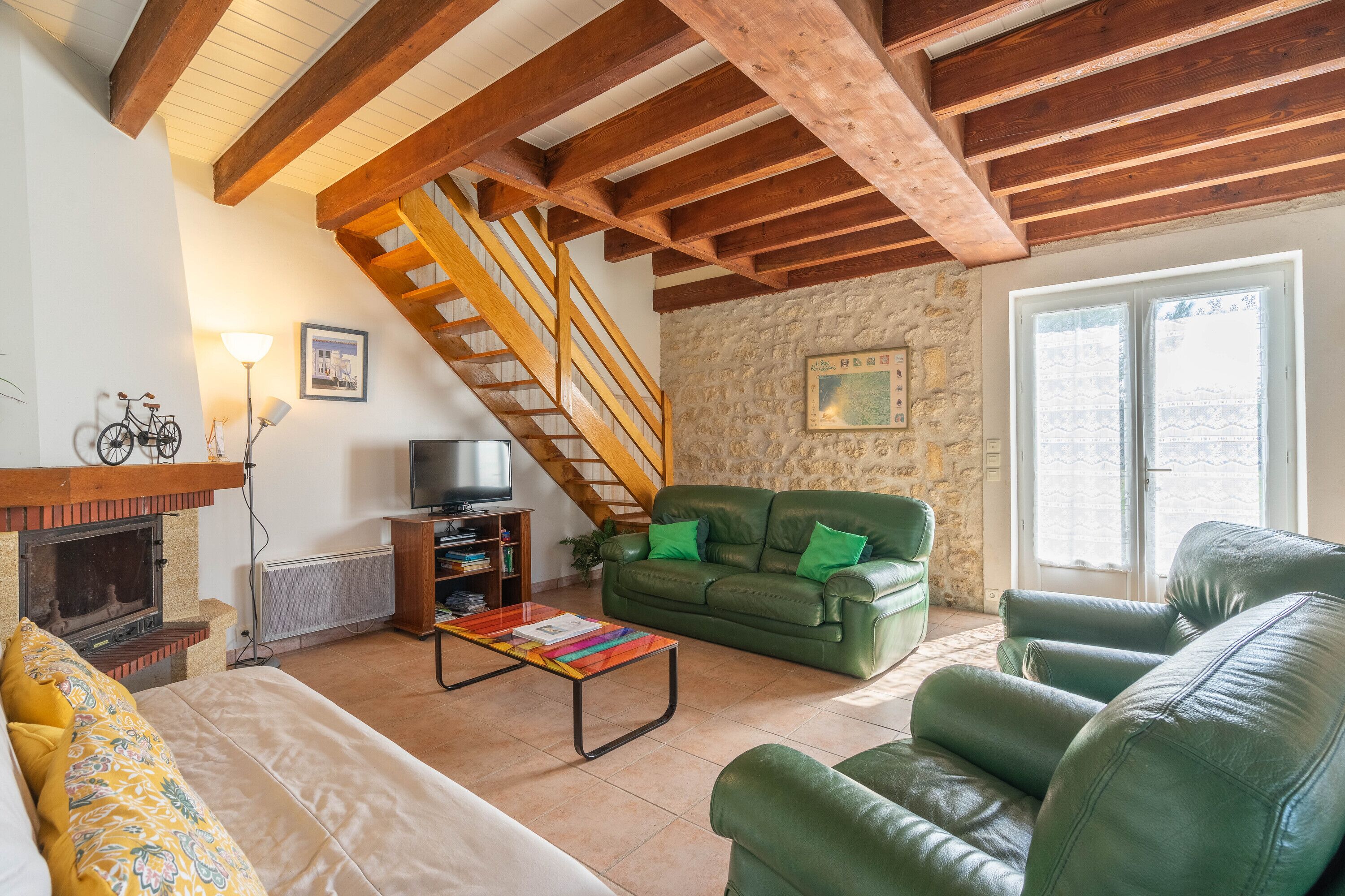 Télévision, table de tennis de table