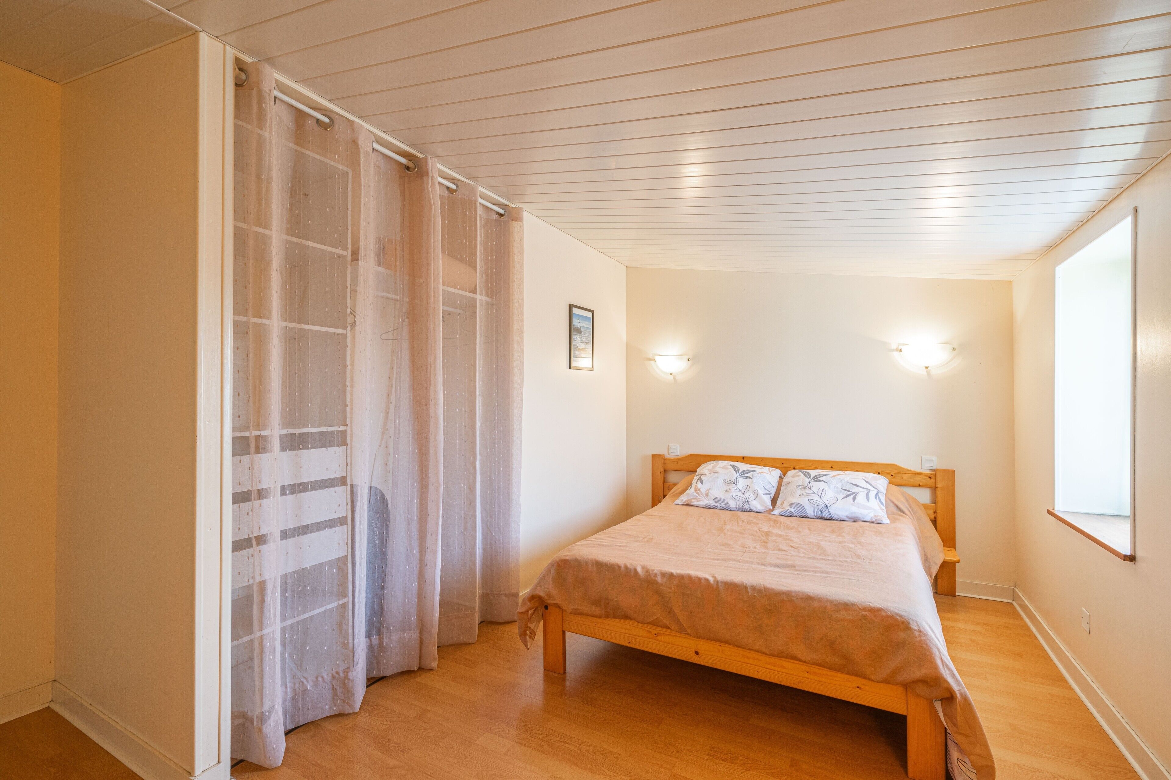 3 slaapkamers, een strijkplank/strijkijzer, gratis wifi