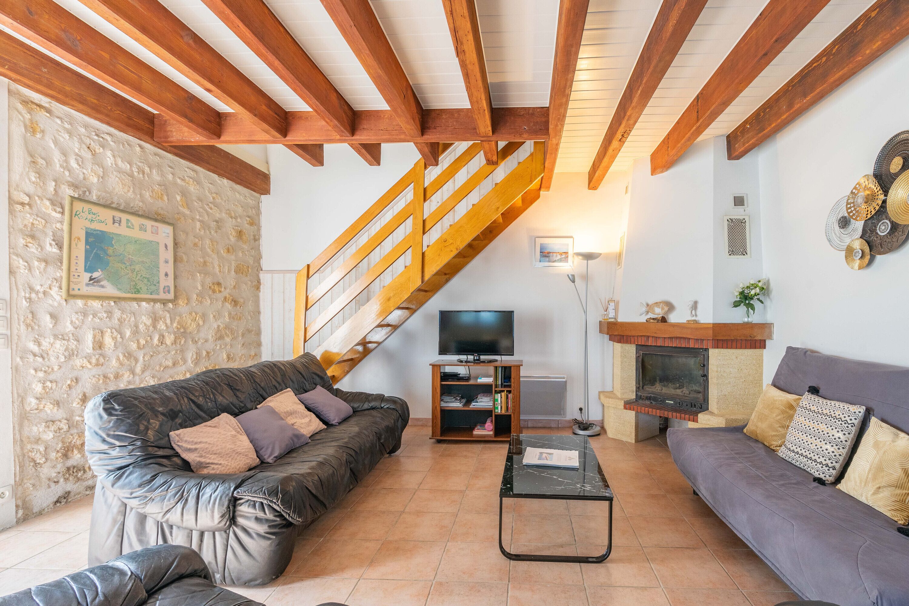 Télévision, table de tennis de table