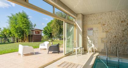 Cottage 'Gite De Groupe Piscine Intérieur' with Private Terrace, Private Garden and Wi-Fi
