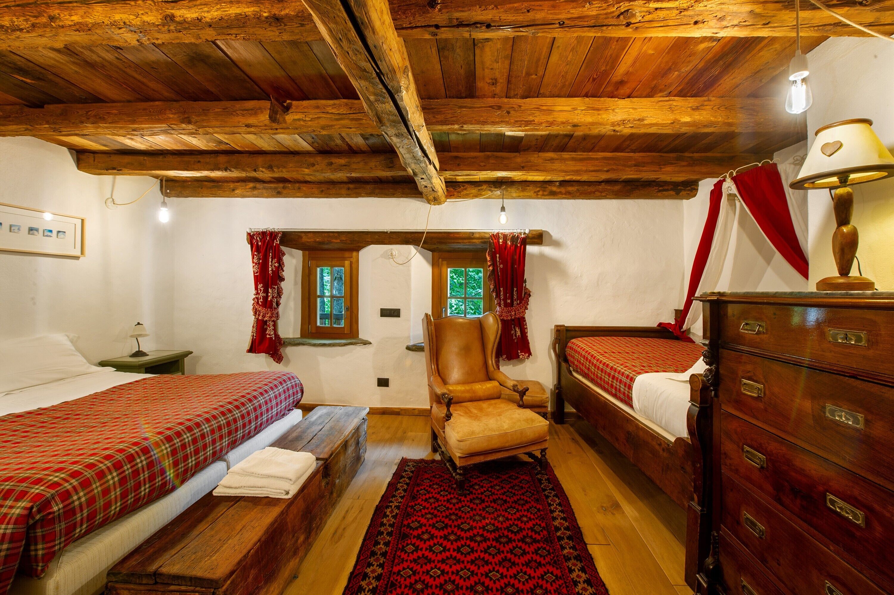 5 camere, ferro/asse da stiro, Wi-Fi gratuito, lenzuola