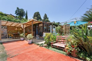 Outdoor dining - 'La Florida' with Sea View, Private Terrace and Wi-Fi (Icod de los Vinos)