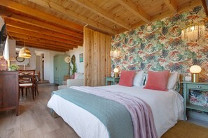 2 chambres, fer et planche à repasser, Wi-Fi gratuit, draps fournis