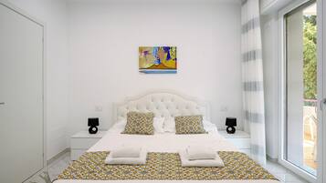 4 bedrooms, free WiFi, bed sheets