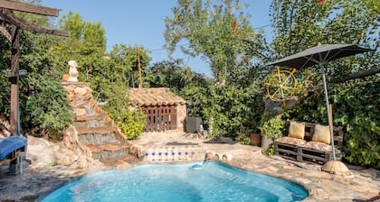 Rural House 'La Cuina De Paqui' with Private Pool, Private Terrace and Wi-Fi