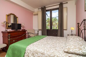 1 soverom, strykejern/-brett, wi-fi (inkludert) og sengetøy