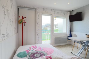 1 soverom, strykejern/-brett, wi-fi (inkludert) og sengetøy