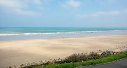Appartement 'En Front De Mer' avec Vue sur Mer, Terrasse Privée et Wi-Fi