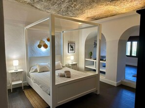 1 slaapkamer, een strijkplank/strijkijzer, gratis wifi, beddengoed