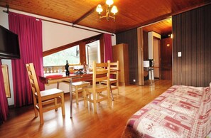 1 soveværelse, strygejern/strygebræt