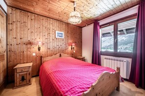 2 Schlafzimmer, Bügeleisen/Bügelbrett