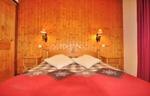 2 soverom og strykejern/-brett