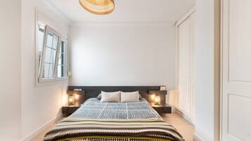 1 sovrum, strykjÀrn/strykbrÀda, gratis wi-fi och sÀngklÀder