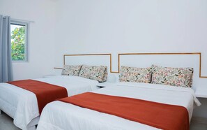 3 chambres, fer et planche à repasser, Wi-Fi gratuit, draps fournis